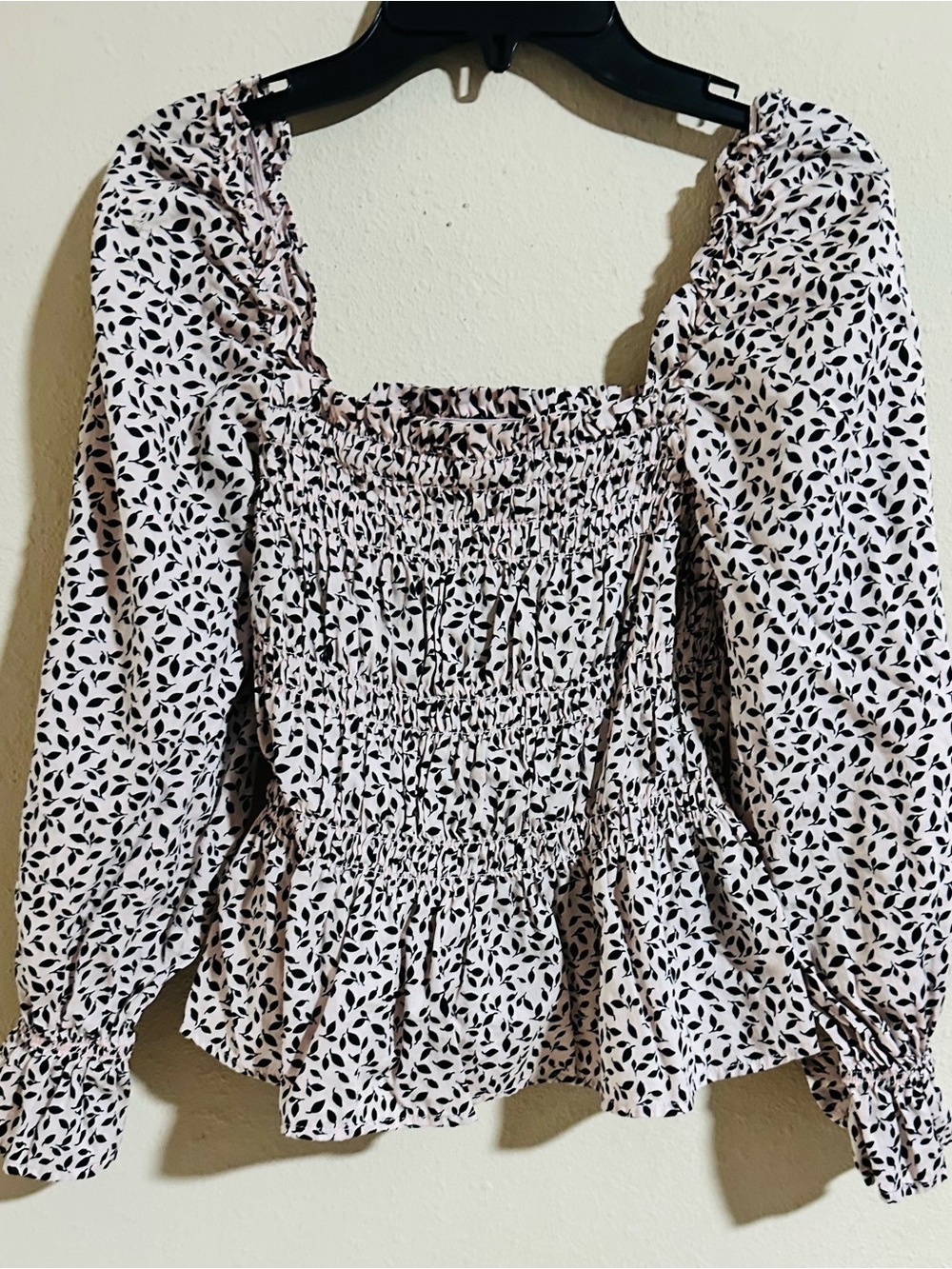 Who What Wear Black and Light Pink Leaf-Print Smocked Square-Neck Blouse